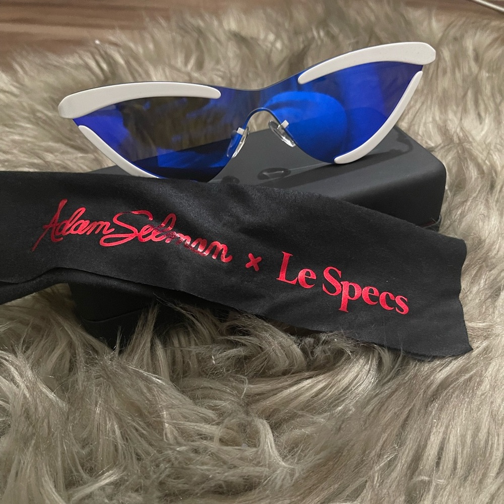 Adam Selman x Le Specs sunglasses 💙